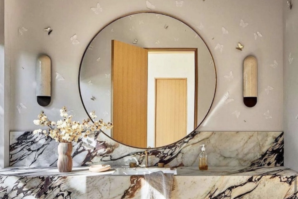 Touch of Elegance with Round Mirrors